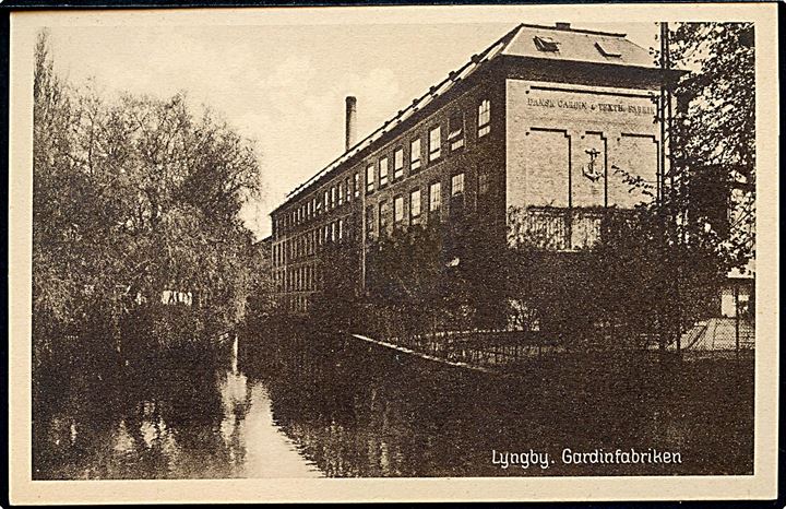 Lyngby, Dansk Gardin & Textil Fabrik. Stenders no. 60523. Kvalitet 9
