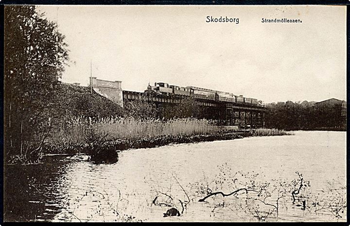 Skodsborg, damptog på bro over Standmølleåen. Frederiksberg Kunstforlag no. 133. Kvalitet 9