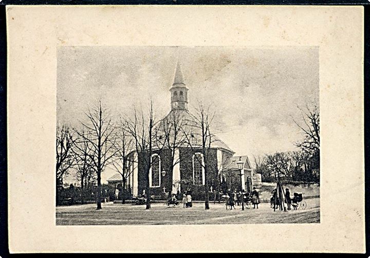Frederiksberg Alle 71 med Frederiksberg kirke. Lille kartonkort dateret d. 21.12.1899. U/no. Kvalitet 7