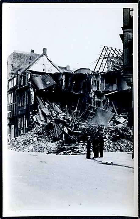 Rosenborggade “Borgernes Hus” efter Schalburgtage d. 22.-23.6.1944. Fotokort u/no. Kvalitet 9