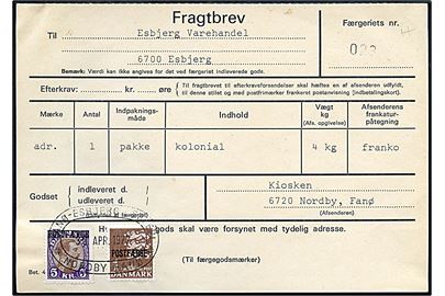 1 kr. Rigsvåben og 5 kr. Chr. X Postfærgemærker på fragtbrev for pakke stemplet Nordby Fanø d. 30.4.1977 til Esbjerg. God anvendelse i retningen fra Fanø mod Esbjerg. 