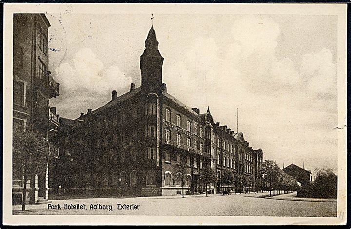 15 øre Chr. X på brevkort (Park Hotel, Aalborg) annulleret med bureaustempel Aalborg - Fredericia T.970 d. 29.6.1925 til København.