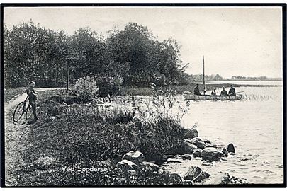 Værløse, Søndersø med lille båd. Stenders no. 5968.