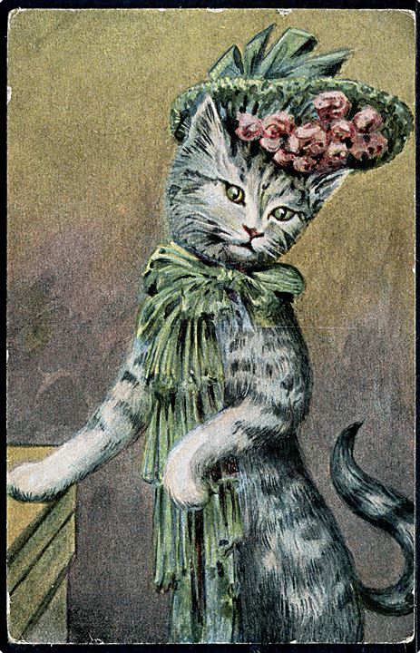 Tegnet kort af kat klædt ud som dame. K.V.i.B. no. 12, serie 1255.