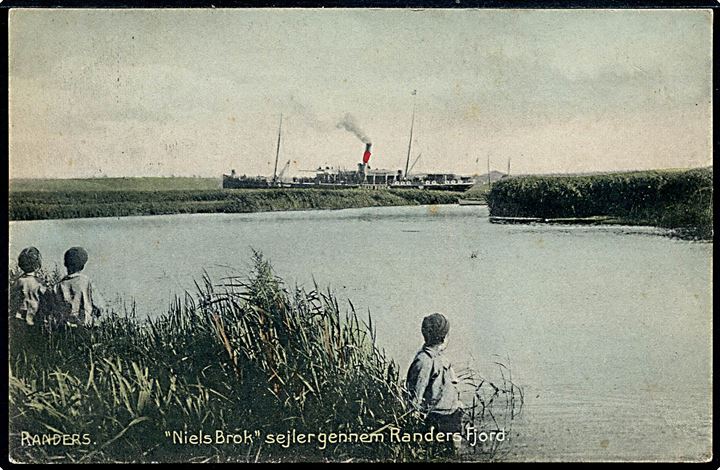 Randers. Niels Brok sejler gennem Randers Fjord. Stenders no. 2088.