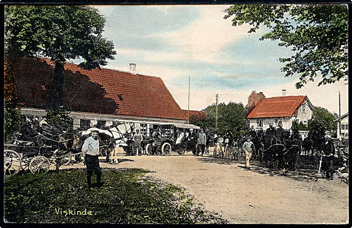 Viskinde. Stor forsamling i byen med hestevogne og automobil. H. Ansø no. 26254.