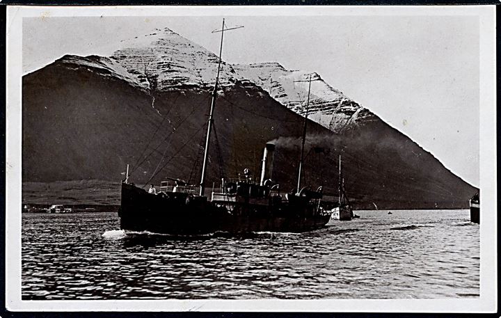 Beskytteren, inspektionsskib ved Island. S. Eymundssonar u/no. Frankeret med islandsk 20 aur Landskab stemplet d. 15.11.1925 til Danmark.