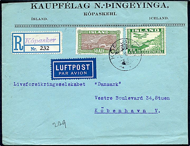 20 aur Luftpost og 50 aur Landskab på anbefalet luftpost brev fra Kópasker d. 1.5.1935 via Reykjavik d. 8.5.1935 til København, Danmark. 