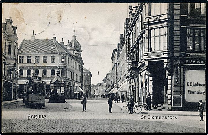 Aarhus. St. Clemenstorv med kiosk og sporvogn no. 13. Stenders no. 5635.