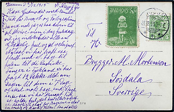 5 øre Chr. X og Julemærke 1915 på brevkort (Villa i Husum) fra Husum d. 26.12.1915 til Søsdala, Sverige. Interessant meddelelse om at der bages brød til de russiske krigsfanger i Tyskland - 12 sække om dagen de seneste 7 dage.