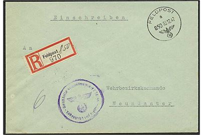 Ufrankeret anbefalet feltpostbrev stemplet Feldpost a 850 d. 3.12.1942 til Neumünster. Svagt briefstempel.
