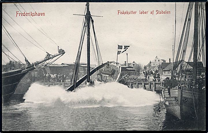 Frederikshavn, fiskekutter løber af Stablen. Knudstrup u/no.