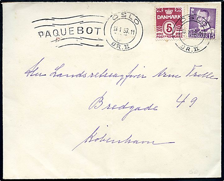 5 øre Bølgelinie og 15 øre Fr. IX på brev fra Hellebæk annulleret med norsk skibsstempel Oslo Br. II / Paquebot d. 13.1.1953 til København, Danmark. Lodret fold.