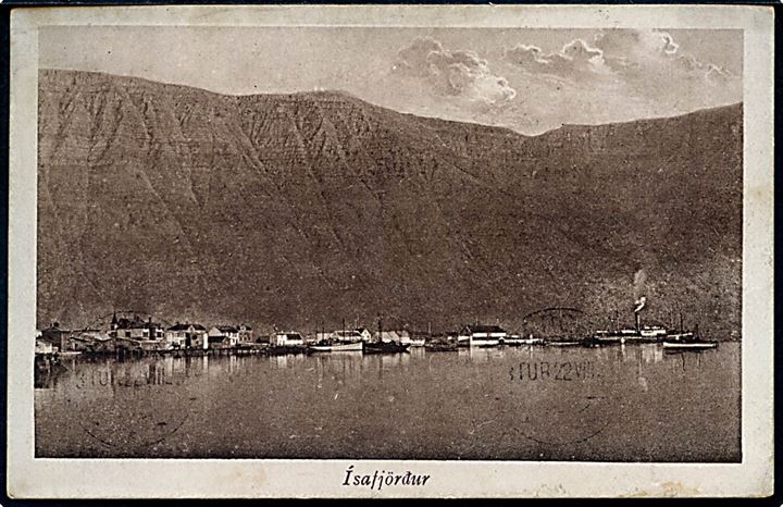 15 aur Chr. X på brevkort (Isafjordur med skibe) dateret d. 13.8.1923 og annulleret med norsk maskinstempel i Bergen d. 22.8.1923 og sidestemplet Paquebot til Bergen, Norge.