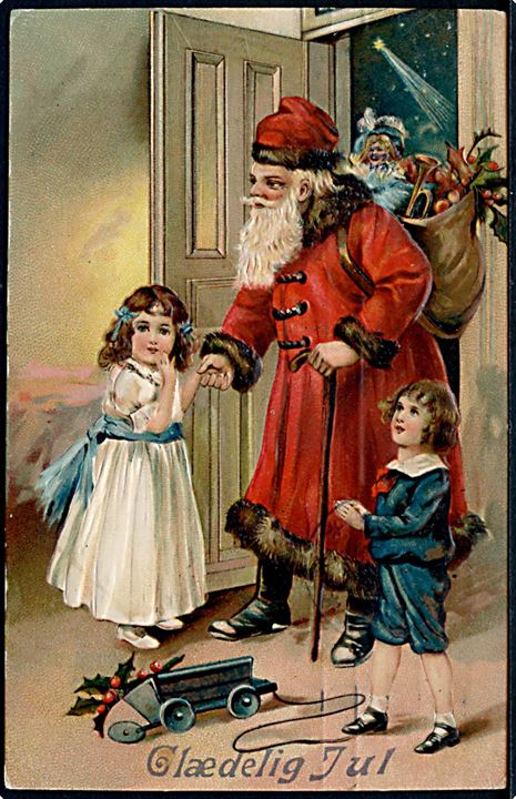 Julemand i rød kåbe kommer med julegaver. EAS no. 16475.