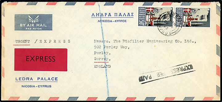 50 m i parstykke på aflangt luftpost ekspresbrev fra Nicosia d. 22.7.1965 til Purley, England.