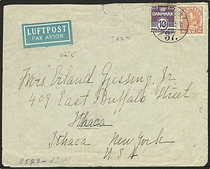 10 øre Bølgelinie og 2 kr. Chr. X på luftpostbrev fra København d. 1.2.1941 til Ithaca, USA. Åbnet af tysk censur.