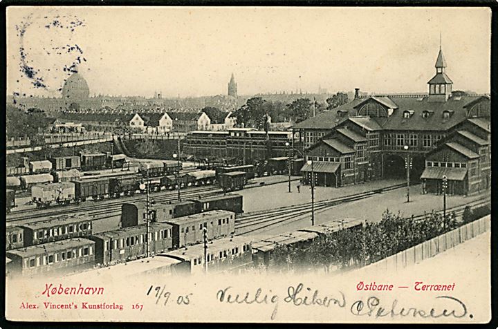 Østerbro jernbanestation og jernbaneterrain med godsvogne. A. Vincent no. 167. Kvalitet 7