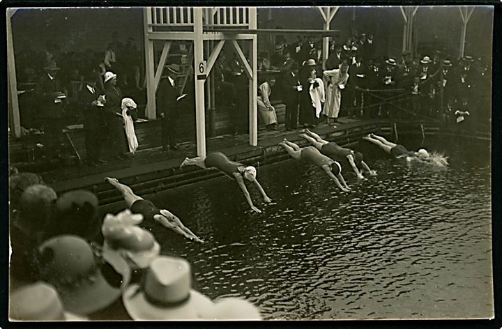 Det ny Hegoland ved svømmestævne d, 28.6.1914. Fotokort u/no. Kvalitet 9