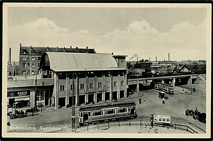 Nørrebro S-tog station og sporvogne. K. N. no. 1114. Kvalitet 8