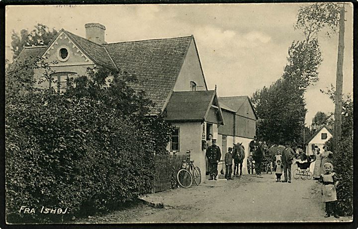 Ishøj, gadeparti med postbud. E. Flensborg no. 14. Anvendt 1921. Kvalitet 7
