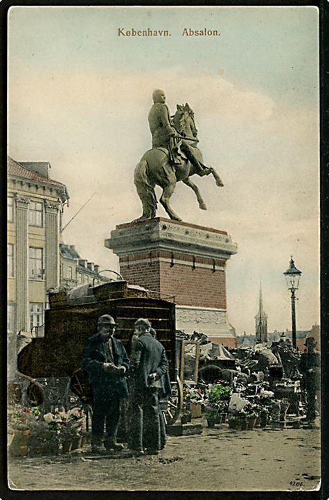 Højbro Plads med blomstermarked og Absalon statue. Fritz Benzen no. 12. Kvalitet 7