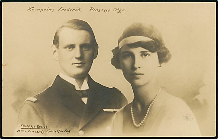 Kronprins Frederik og prinsesse Olga af Grækenland. Det forlovede par i 1922. Foto Elfelt. A. Vincent Kvalitet 8
