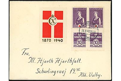 10 øre Bølgelinie og 10+5 øre Røde Kors i sammentrykt fireblok på lokalbrev med Chr. X 70 års mærkat annulleret d. 26.9.1940 (= Chr. X's 70 års fødselsdag) .