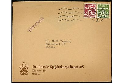 5 øre og 10 øre Bølgelinie på fortrykt kuvert fra Det danske Spejderkorps Depot A/S sendt som tryksag fra Odense d. 9.11.1955 til Ringe. Bagklap mgl.