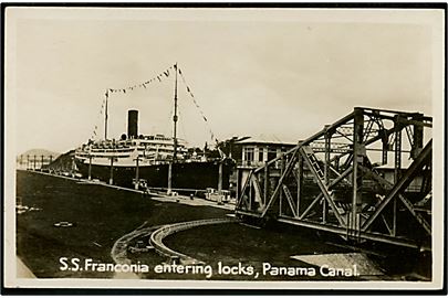 Franconia, S/S, i Panama Kanalen. U/no.