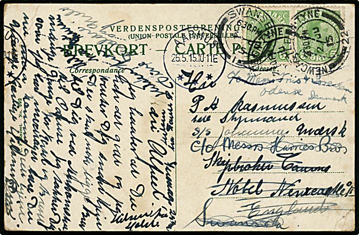 5 øre Chr. X i parstykke på brevkort fra Aarhus d. 26.5.1915 til styrmand ombord på S/S Johannes Mærsk i Newcastle-on-Tyne, England - eftersendt til Swansea og siden til Odense, Danmark. 