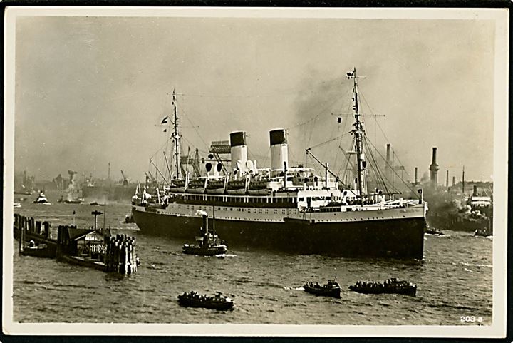 15 pfg. Hindenburg på brevkort (Hamburg havn) annulleret med skibsstempel Deutsche Schiffspost MS Monte Rosa London-Reise d. 12.8.1936 til Holstebro, Danmark.