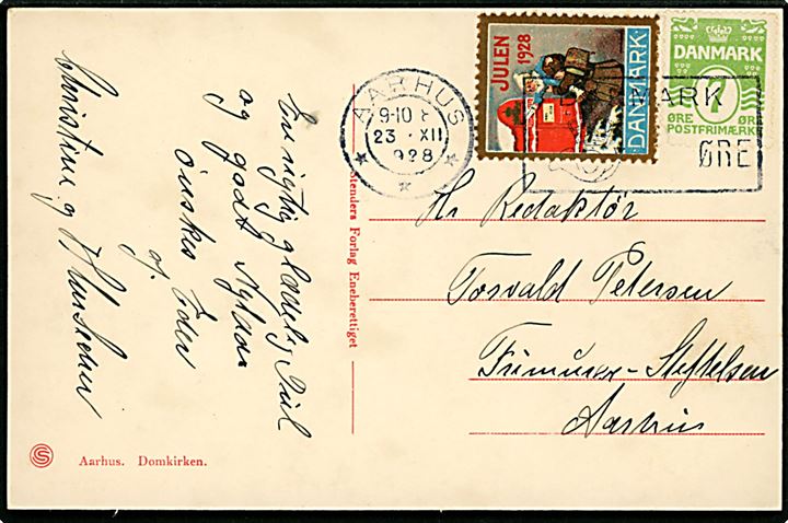 7 øre Bølgelinie og Julemærke 1928 på lokalt julekort annulleret med posthus-frankostempel uden valør i Aarhus d. 23.12.1928.