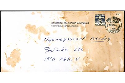 25 øre Bølgelinie og 3,50 kr. Nationalmuseet på lokalbrev i Københavns Postcenter d. 10.9.1992. Kuvert skjoldet og stemplet Beskadiget af en anden forsendelse / Københavns Postterminal.