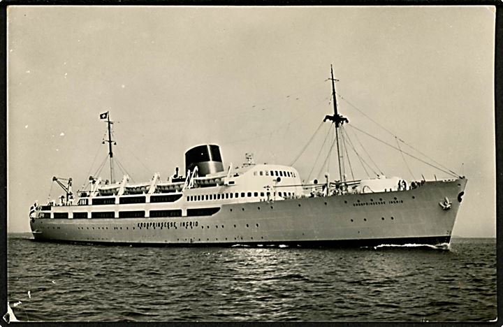 35 øre Fr. IX 60 år på brevkort (M/S Kronprinsesse Ingrid) annulleret med britisk skibsstempel London F.S. Paquebot d. 3.5.1960 til Holte, Danmark.