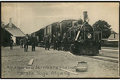 Amagerbro banes Jernbanestation med det første togs afgang. Stenders no. 11358.