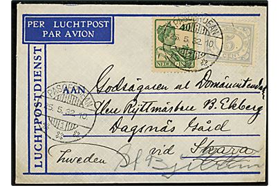5 c. Ciffer og 40 c. Wilhelmine på luftpostbrev fra Pasoeroean d. 25.5.1932 til Skara, Sverige.