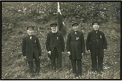 Genforening. Veteraner fra krigen i 1864. Fotokort u/no.