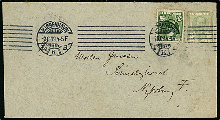 5 øre Fr. VIII og 5 øre Fr. VIII helsagsafklip på brev fra K.F.U.M. Soldaterhjem i Kjøbenhavn d. 2.8.1909 til Nykøbing F.