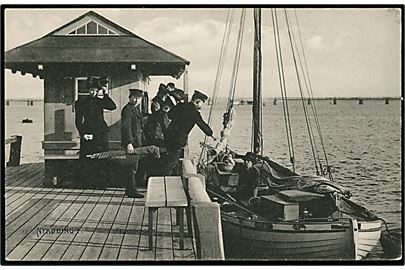 Nykøbing F., fiskebroen med lille sejlbåd. V. Kristoffersen no. 19409.