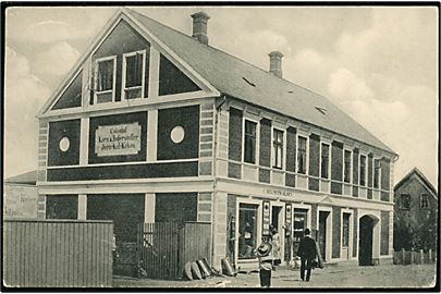 Borup. C. Helmuth Olsens Colonial forretning. P. Alstrup no. 2734. Kortet anvendt i 1935!