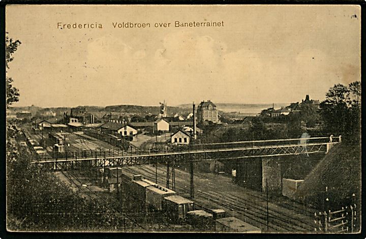 Fredericia. Voldbroen over Baneterrainet. J.A.F. no. 418.
