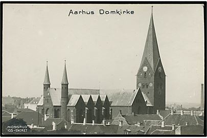 Aarhus, Domkirke. Fotograf Monsrud no. 105.