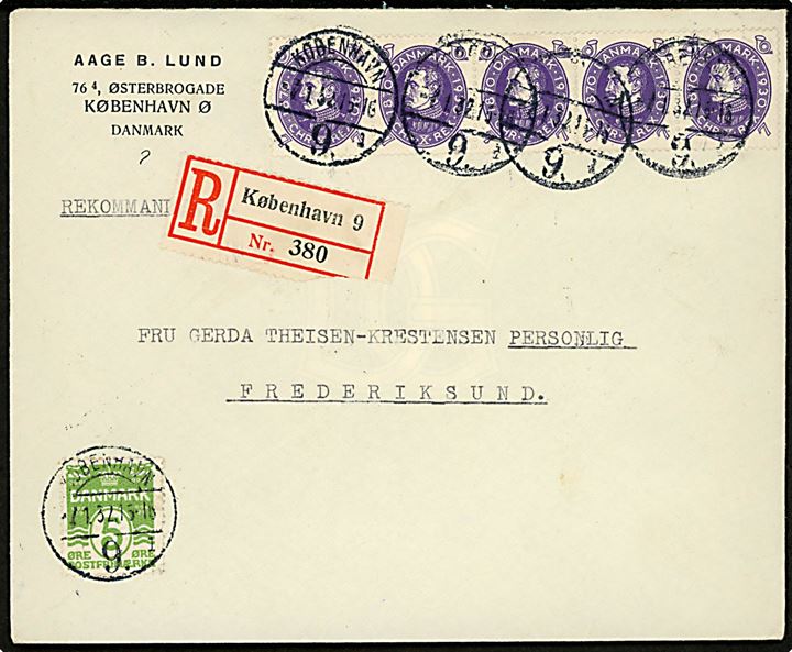 5 øre Bølgelinie og 7 øre Chr. X 60 år i vandret 5-stribe på anbefalet brev fra København d. 7.1.1932 til Frederikssund.