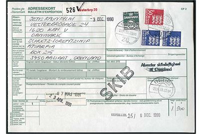 200 øre Bølgelinie, 20 kr. (par) og 50 kr. Rigsvåben på adressekort for pakke fra København d. 28.11.1990 til Aasiaat, Grønland. Stemplet: SKIB og Afventer skibslejlighed til Grønland.