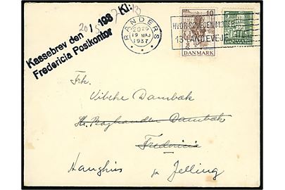 5 øre Nikolai kirke og 10 øre Regentjubilæum på brev fra Randers d. 19.5.1937 til Fredericia - eftersendt til Jelling med stempel: Kassebrev den 20/5 1937 kl. 13 / Fredericia Postkontor.