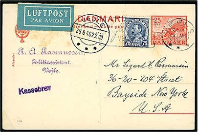 25 øre Kæmpehøj helsagsbrevkort (fabr. 155) opfrankeret med 75 øre Chr. X sendt som luftpost fra Vejle d. 29.8.1946 til Bayside, New York, USA. Violet liniestempel: Kassebrev. 