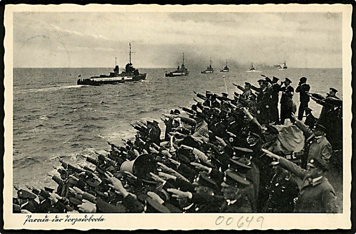 Ufrankeret feltpostkort (Parade der Torpedoboote) annulleret med udslebet stempel d. 13.2.1940. Briefstempel fra Feldpost-Nr. M00649 = Schnellbootsbegleitschiff Tender „Tsingtau“.