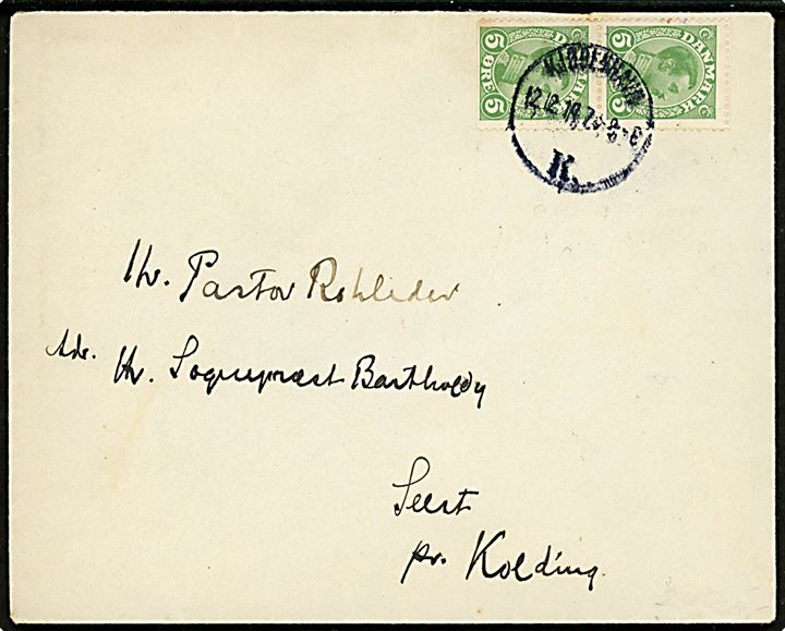 5 øre Chr. X i lodret automat parstykke med tydelig afskæringer på brev fra soldat ved 1. Bat. 2. Komp. stemplet Kjøbenhavn K. d. 12.12.1914 til Seest pr. Kolding.