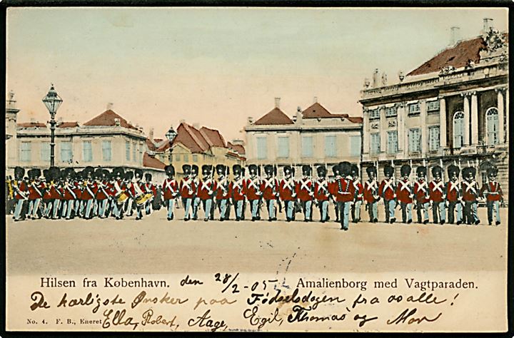 Købh. Amalienborg med Vagtparaden. Fritz Benzen no. 4. 